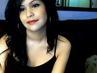 Amateur slut stripping off while on live