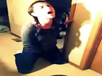 Teen whore masturbates her pussy while wearing clothes