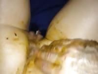 Whore got fingered in her shitty ass