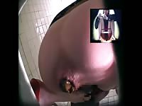 Slut shits and piss at the same time