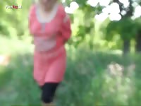 MILF on outdoor dog porn tube